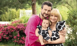 Cristina Cioran primele poze cu copilul si cu Alex Dobrescu (3) jpg