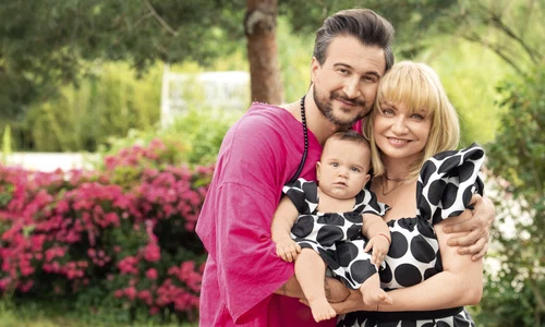 Cristina Cioran primele poze cu copilul si cu Alex Dobrescu (3) jpg