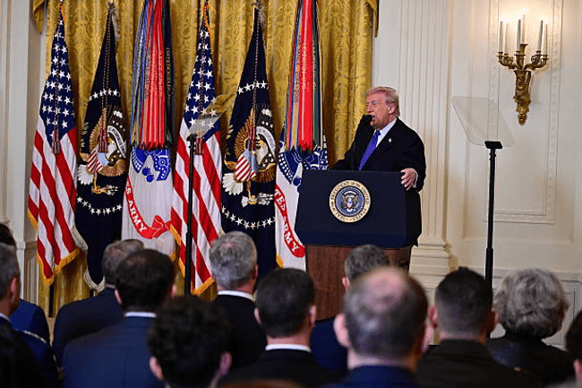 Trump amenință cu distrugerea zăcământului iranian South Pars dacă Teheranul lovește din nou o instalație de GNL din Qatar