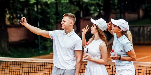 three happy tennis players make selfie 496169 1768 (1) jpg