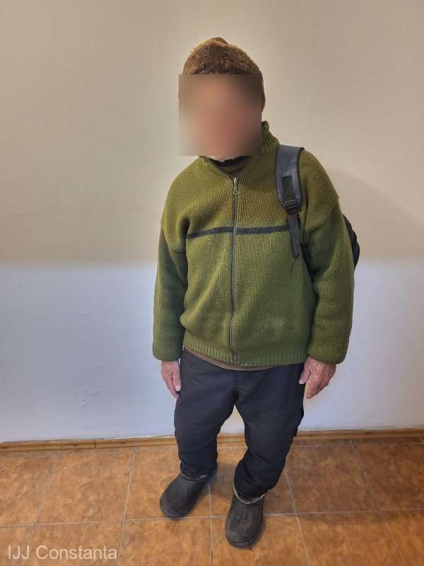 Bătrânul de 83 de ani a cerut sex de la minore, prins de jandarmi pentru 100 de lei. Bătrânul de 83 de ani a cerut sex de la minore, prins de jandarmi pentru 100 de lei.