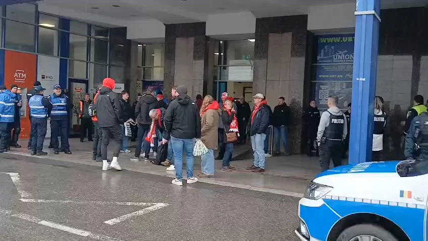 VIDEO Suporterii lui Mainz au aterizat în România: atmosferă incendiară înainte de duelul cu Craiova
