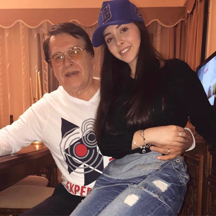 Compozitorul alături de Bianca Mihaela Lixandru, o tânără pe care a ajutat-o în carieră 