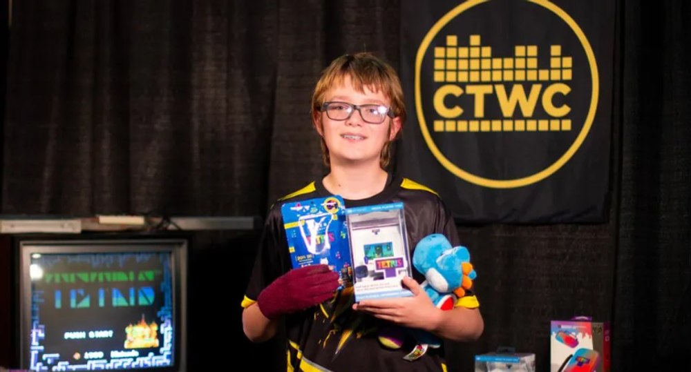 Un adolescent din SUA susține că este primul care a terminat jocul Tetris