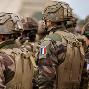 soldați francezi  foto shutterstock jpg