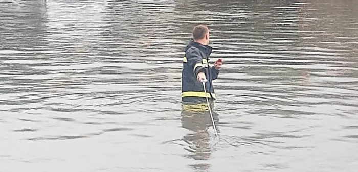 Pe mai multe drumuri din Bistriţa-Năsăud, circulaţia se desfăşoară cu dificultate.