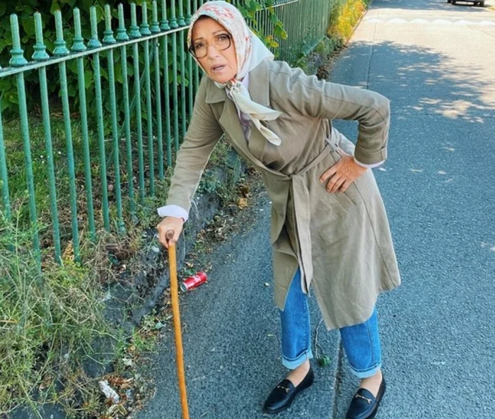 
    Actrița și-a păstrat silueta din tinerețeFoto: Profimedia  