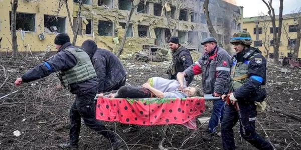 Femeie insarcinata in Mariupol FOTO Profimedia
