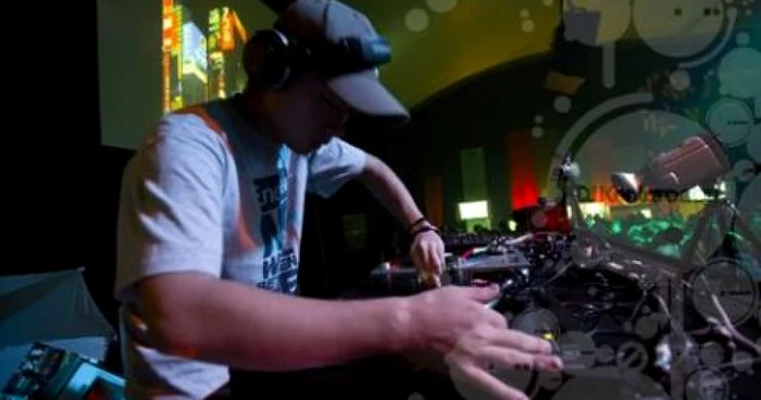 DJ Kentaro (foto: www.allstarpics.net)