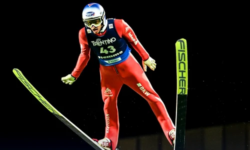 sarituri cu schiurile fb FIS Ski Jumping jpg
