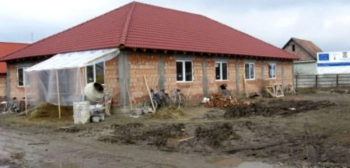 Casele romilor vor fi gata în primăvara acestui an.