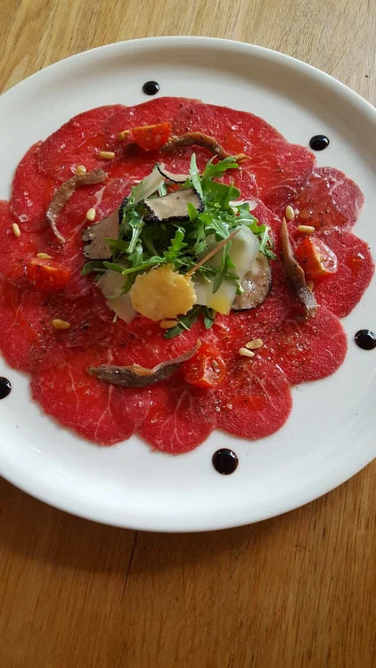 Oaspeții vor fi răsfățați cu mâncăruri sofisticate