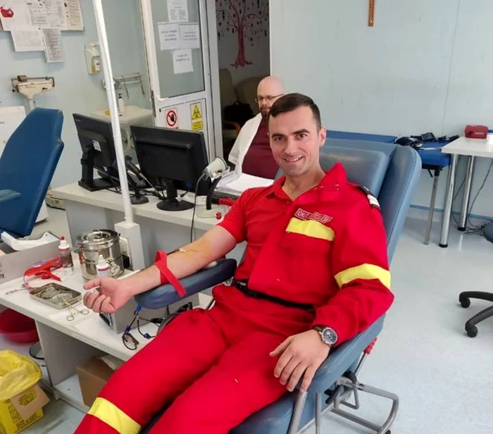 Ionuţ Ahriţculesei donează sânge de cel puţin patru ori pe an. FOTO: Arhivă personală