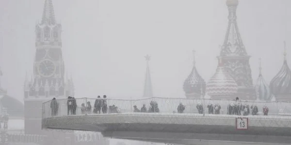 Zapada si viscol la Moscova 2 ianuarie 2021 FOTO EPA-EFE / Maxim Shipenkov