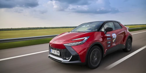 Toyota C HR Cars and Roads jpg