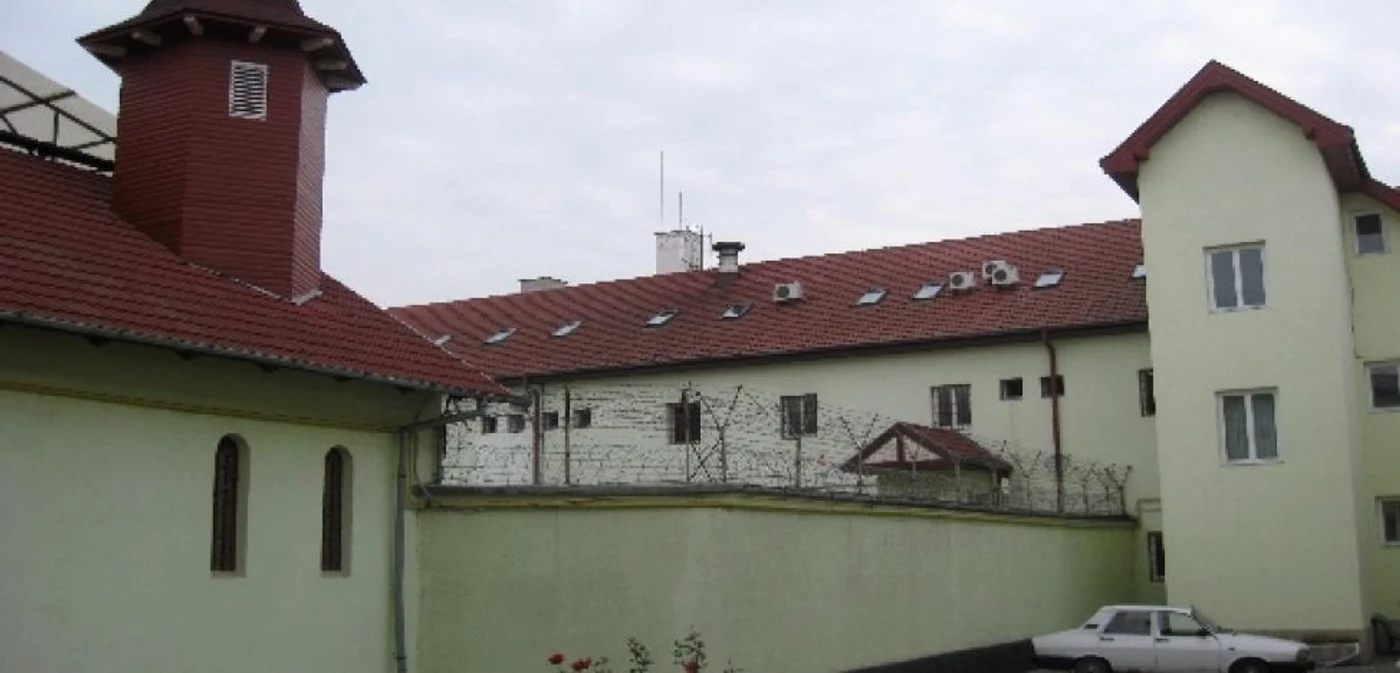 Deţinuţii Penitenciarului Târgu-Mureş se vaccinează împotriva gripei noi