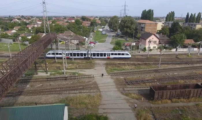 Liniile de cale ferată din Ronaţ FOTO Zyrakses