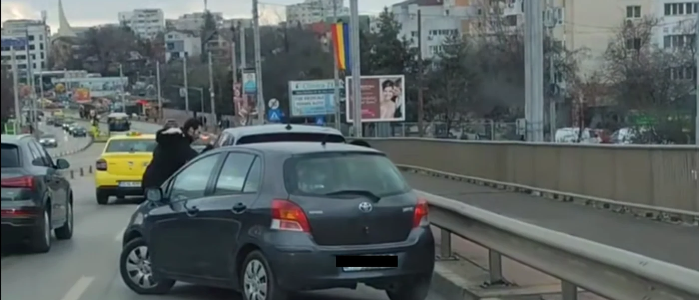 Un șofer a murit după ce a făcut infarct la volan Foto: Captură video Facebook