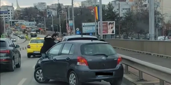 un șofer a făcut infarct la volan Foto Captură video Facebook png
