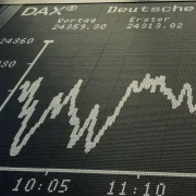 76523753 1004 webp