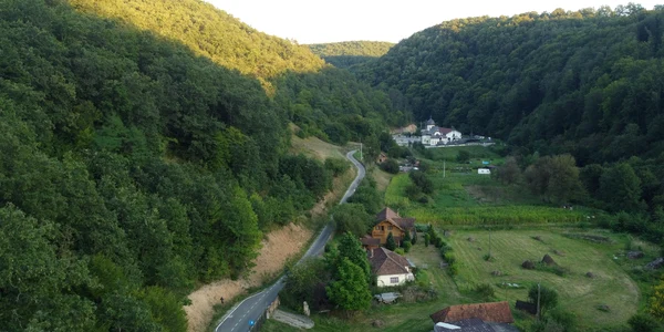 Valea Roatei din Hunedoara  Foto Daniel Guță  ADEVĂRUL (88) JPG