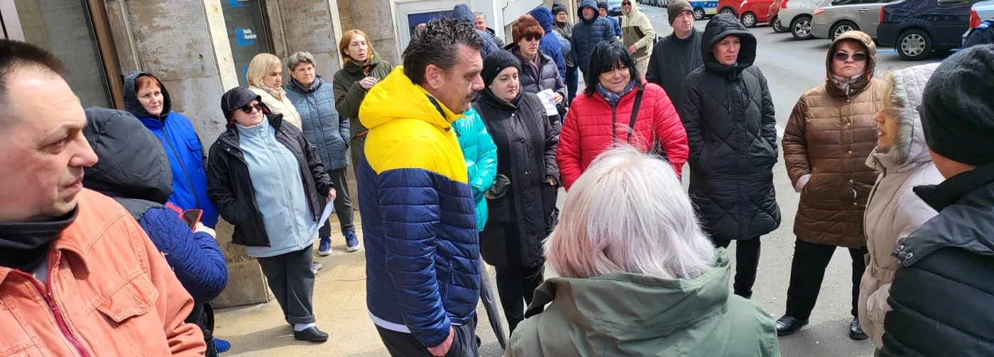 Angajații Radio România au declanșat marți o grevă de avertisment 