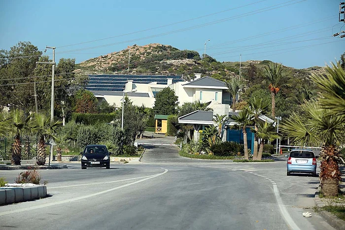 Vila are 7 dormitoare, două livinguri, cinci băi, sală de gimnastică şi două terenuri de sportfoto: Guliver/SplashNews