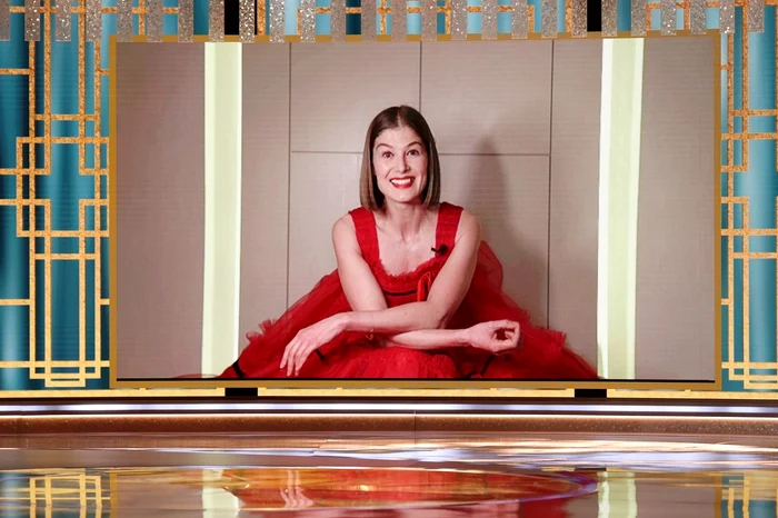 În 2002, Rosamund a primit rolul din Die Another Day @profimediaclickpentrufemei.ro