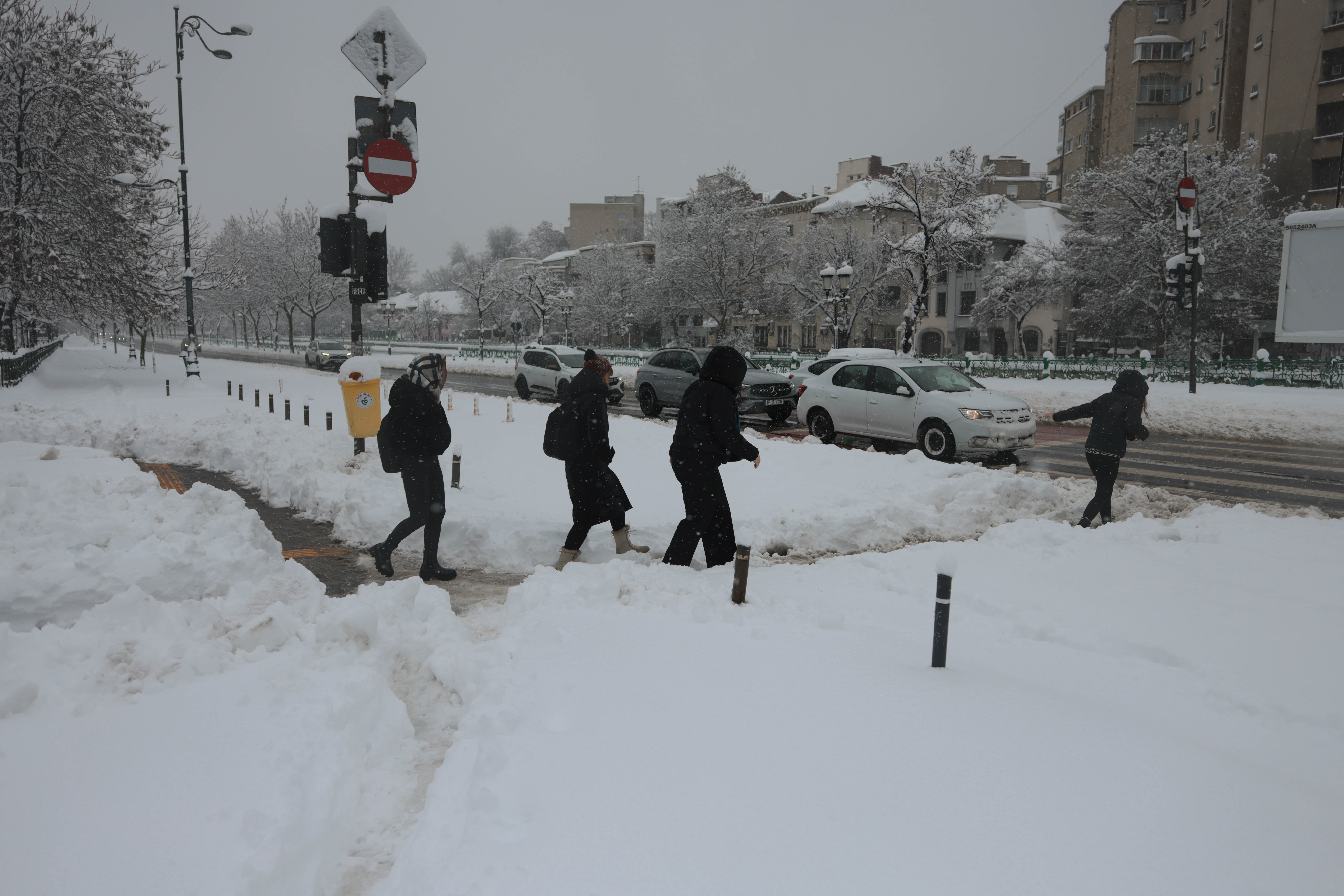 Vreme severă în Capitală. FOTO: Inquam Photos / Octav Ganea