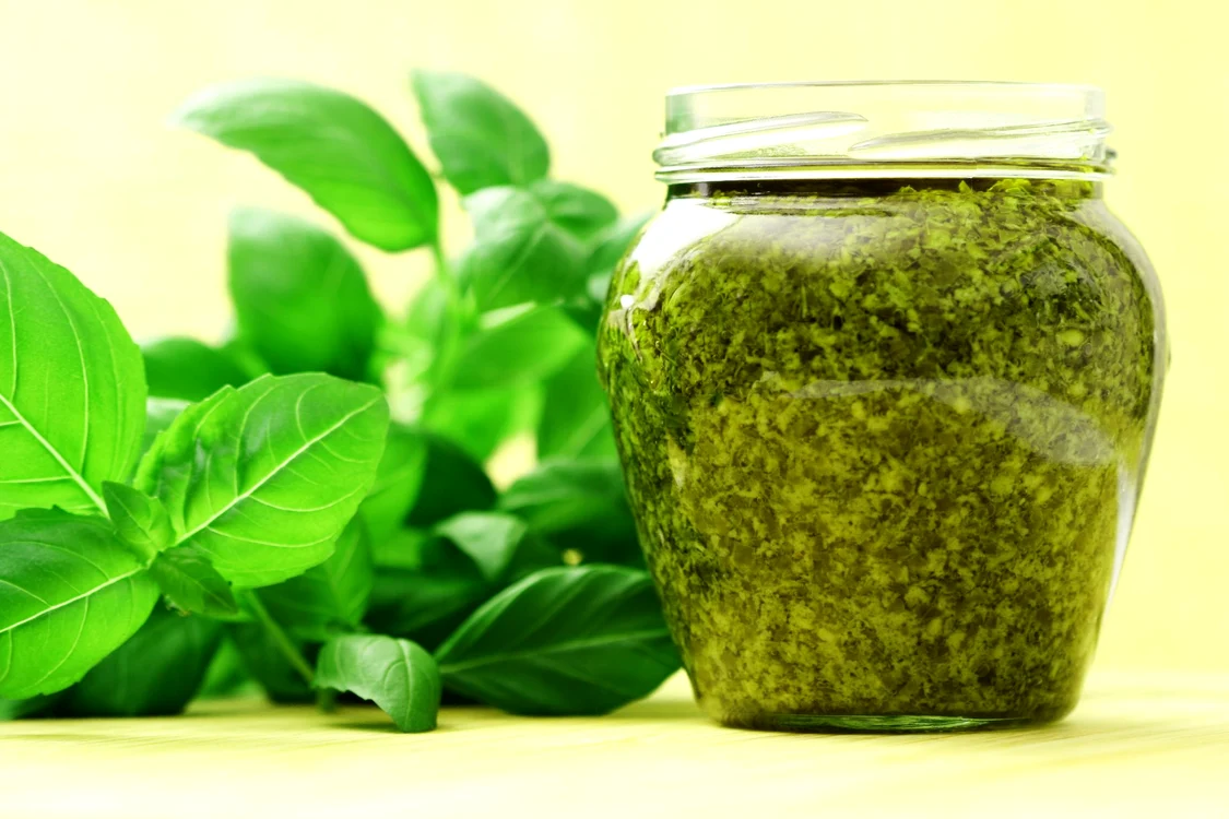 
    Dressing de busuioc  
