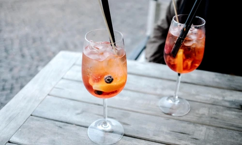 1 clickpentrufemei aperol tomasz rynkiewicz vejn2jmxf0a unsplash jpg jpeg