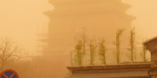 Furtuna de nisip în Beijing. FOTO Profimedia