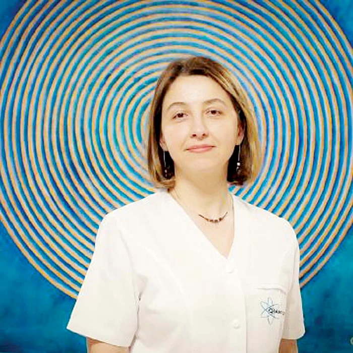 Manuela Udrea, specialist medicină holistică, integrativă şi cuantică