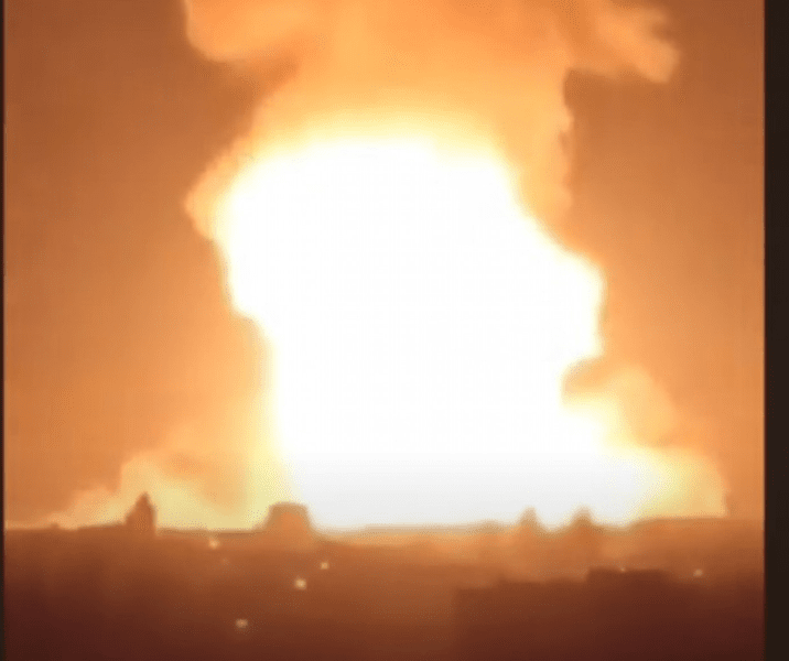 Un incendiu a izbucnit la o bază militară americană din Siria după un atac cu rachetă