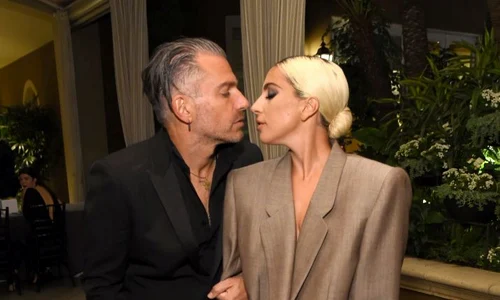 2 lady gaga si carino gettyimages 1052223086 jpg jpeg