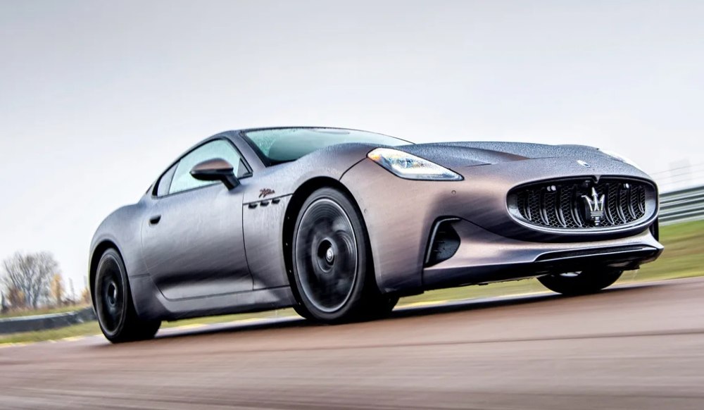 „Creierul” mașinii electrice Maserati, dezvoltat de inginerii de la Timișoara. Performanțele bolidului de lux VIDEO