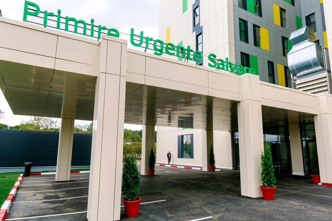
    Fetița a fost transportată la spital cu multiple traumatismefoto: Shutterstock  