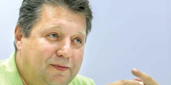 Cristian Burci negociază  de o săptămână preluarea  Adevărul Holding   