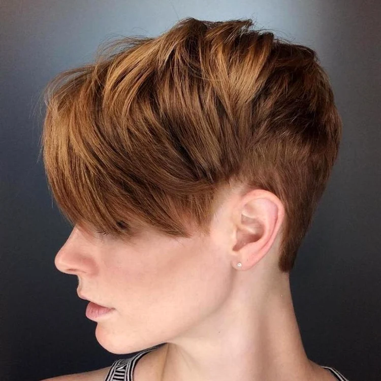 Mulți experți recomandă tunsoarea pixie