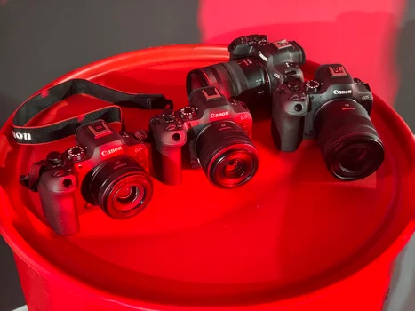Eveniment hands on Canon EOS R6 Mark II atmosferă (1) jpg
