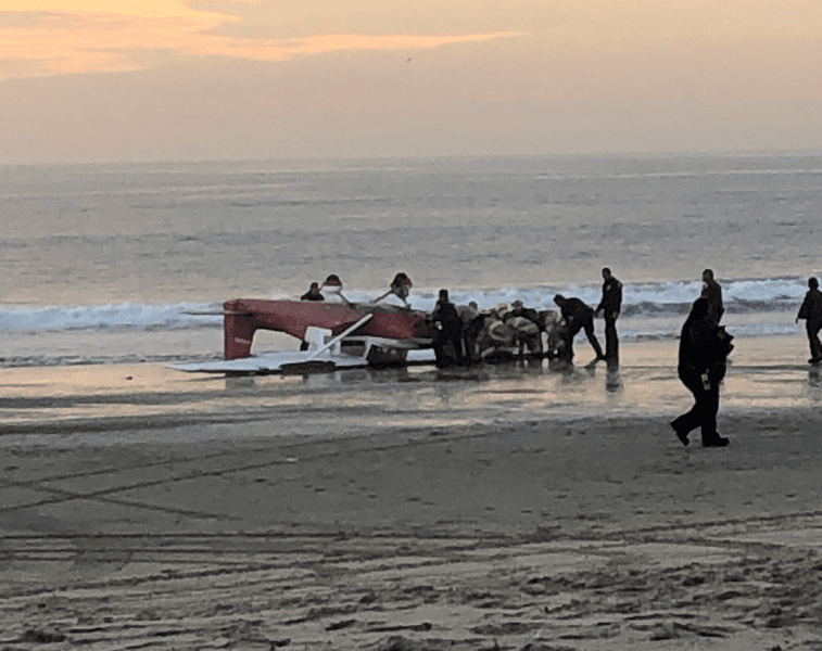 Tragic accident aviatic pe o plajă din Santa Monica, în California. Ultimul mesaj al pilotului VIDEO