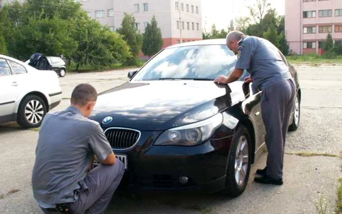 Autoturismul confiscat în Vama Porţile de Fier I FOTO STPF Mehedinţi