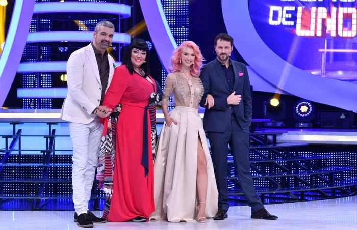 Aurelian Temişan, Ozana Barabancea, Andreea Bălan şi Andrei Aradits jurizează show-ul „Te cunosc de undeva!“ FOTO Antena 1