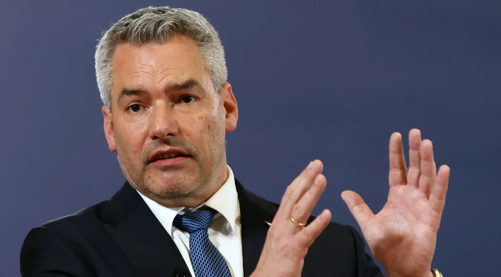 Cancelarul Karl Nehammer și-a atras critici vehemente pentru votul negativ FOTO EPA EFE
