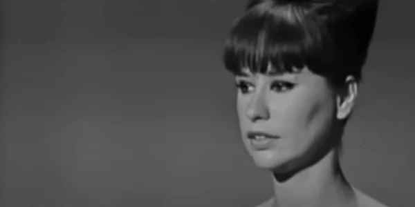 Astrud Gilberto a murit  Cântăreața de bossa nova avea 83 de ani  Foto captură video YouTube jpg