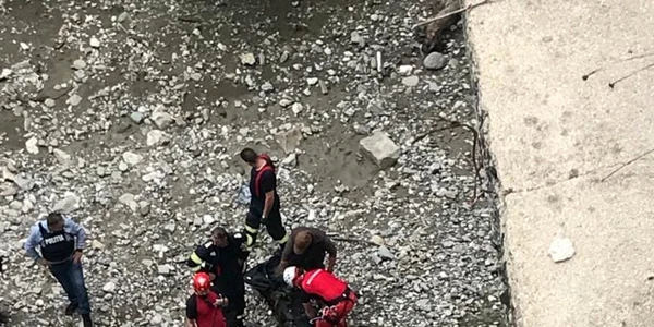 salvamont suicid pod sinaia