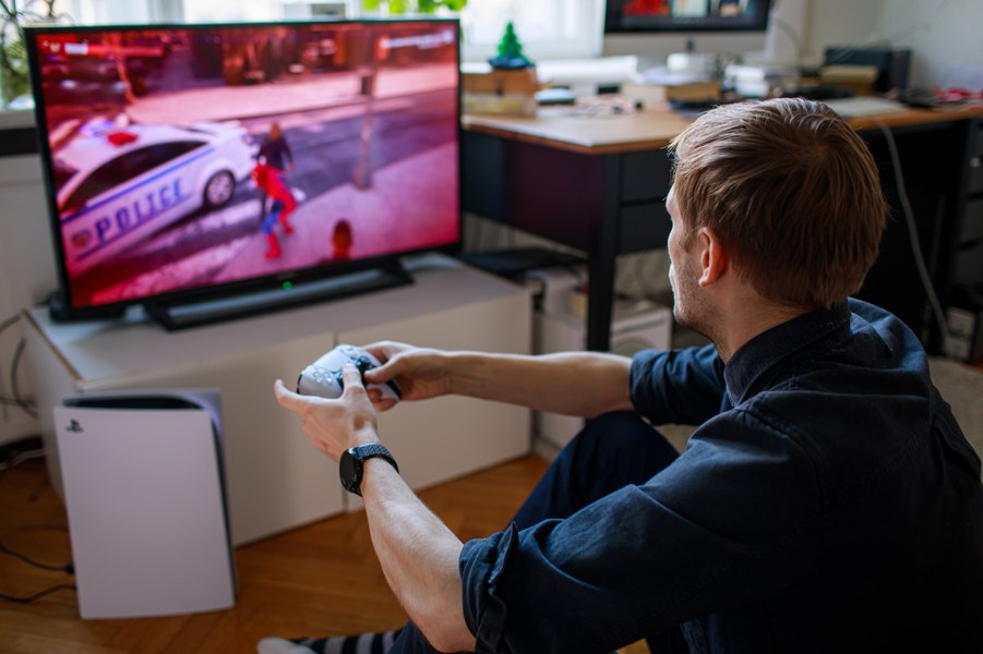 Porturile USB ale consolelor PS5 s-au „topit” la turneul de esports - Evo 2023