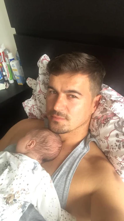 Adrian Alexandrov se află în România alături de fiica sa, Eva Maria, în timp ce Elena Udrea îţi ispăşeşte pedeapsa în Costa Rica 