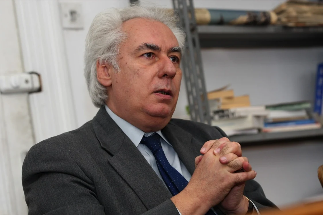 Lucian Boia prezintă fragmente din următoarea sa carte, în pregătire la Humanitas   FOTO: Marian Iliescu