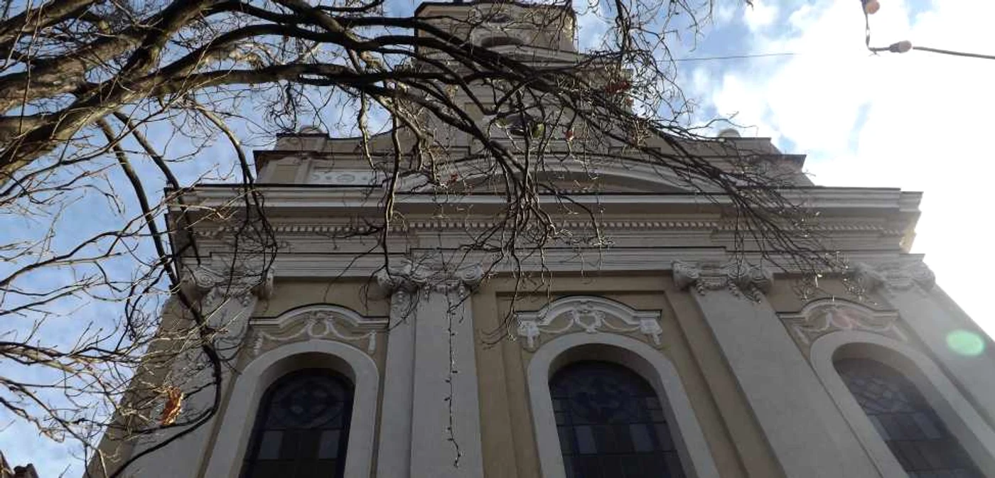 Biserica cu luna